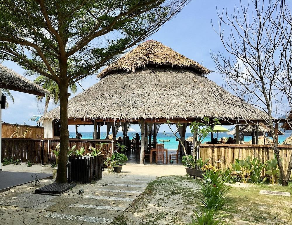 Bubu Villa Kampong Pasir Hantu Exteriör bild