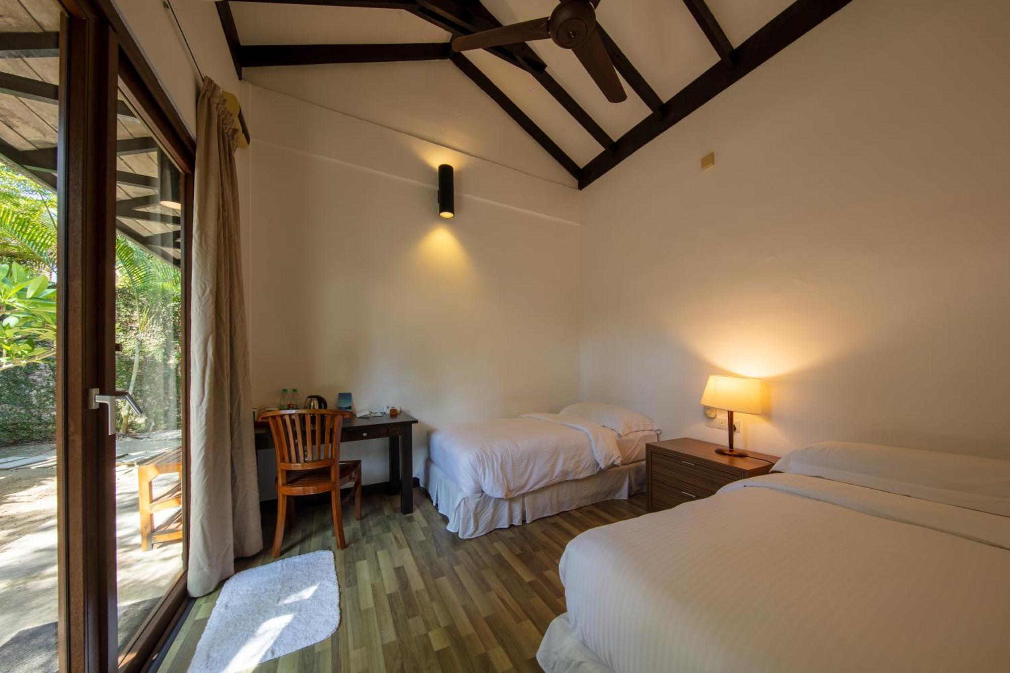 Bubu Villa Kampong Pasir Hantu Exteriör bild