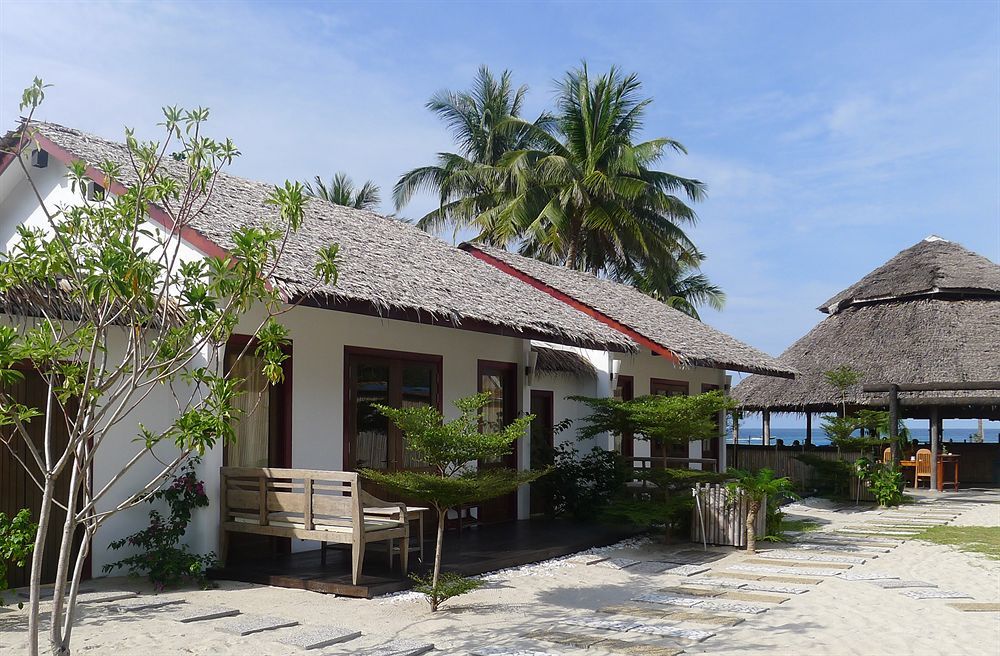 Bubu Villa Kampong Pasir Hantu Exteriör bild